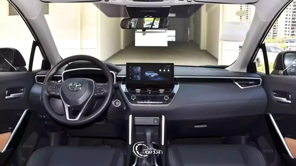 امکانات رفاهی نسخههای مختلف تویوتا فرانت لندر ۲۰۲۵