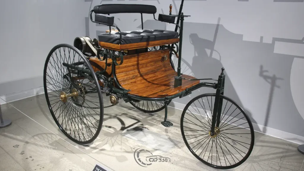 لحظه تولد نخستین خودروی بنزینی بنز